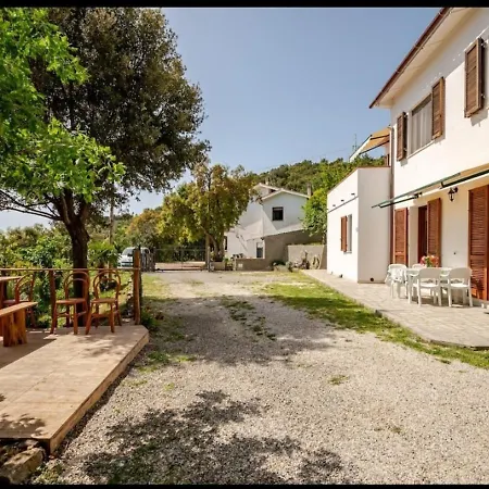 Apartment La Vecchia Quercia Marmi