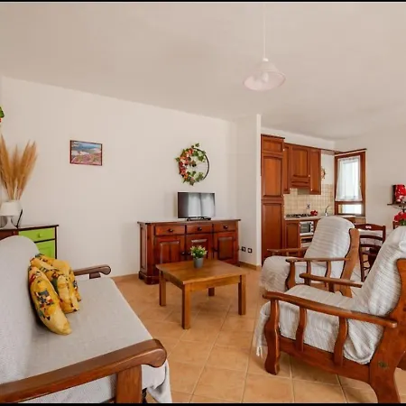 Apartment La Vecchia Quercia